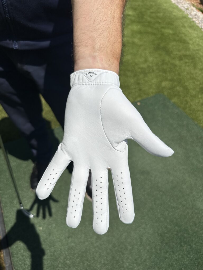 Why do golfers wear gloves? Golf Brseč